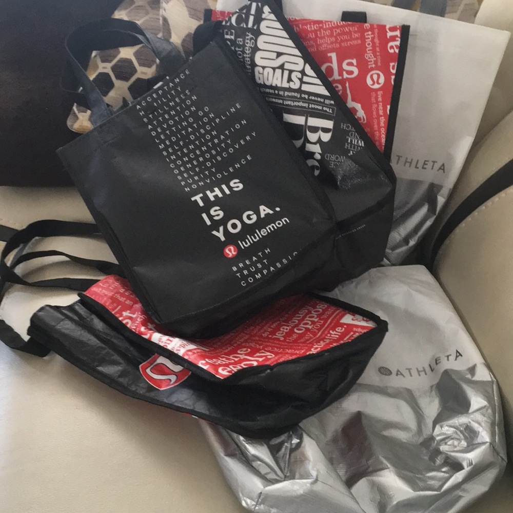 Lululemon 6 bag